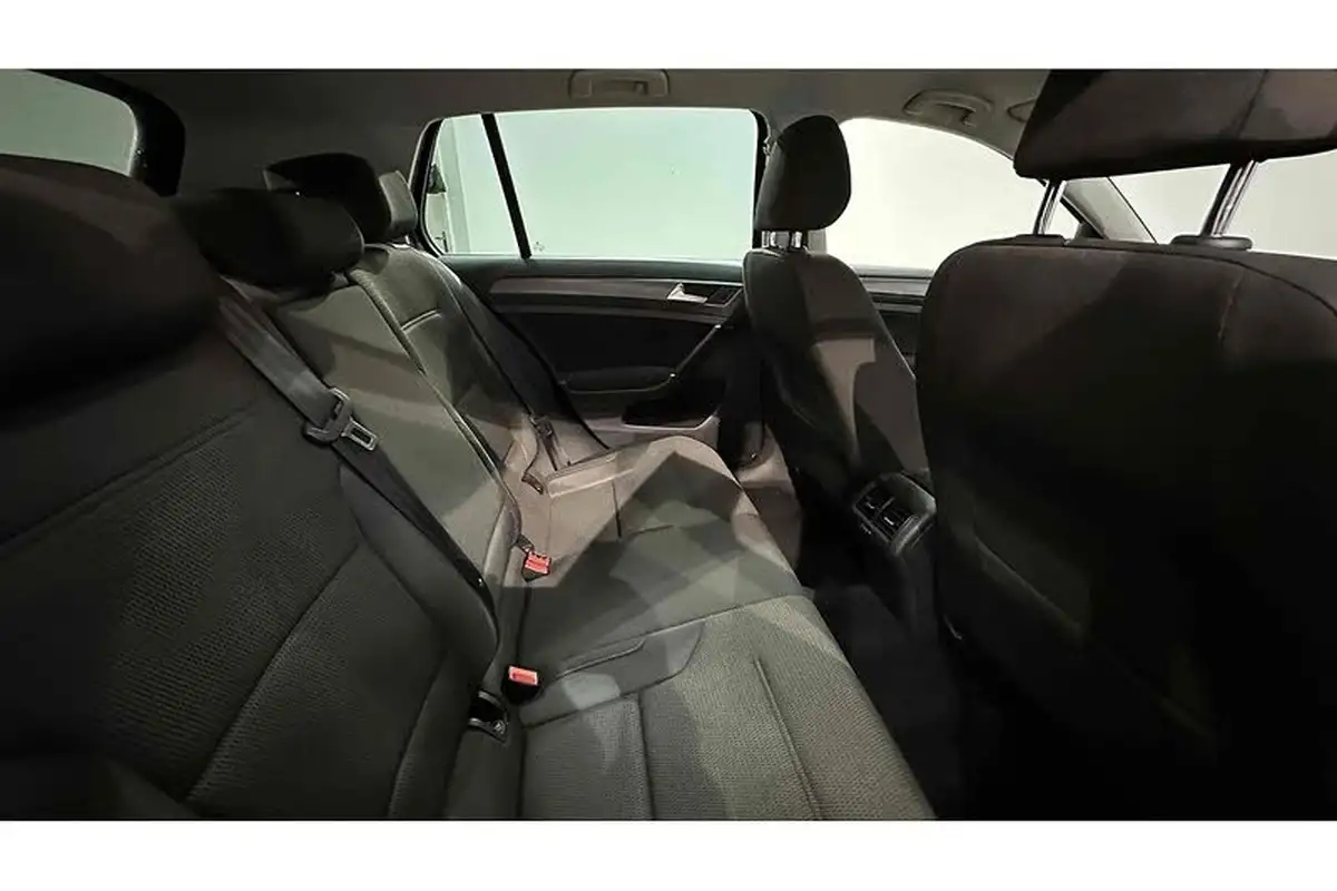 2020-volkswagen-golf-15-tsi-match-edition-130ps-hatchback-big-22