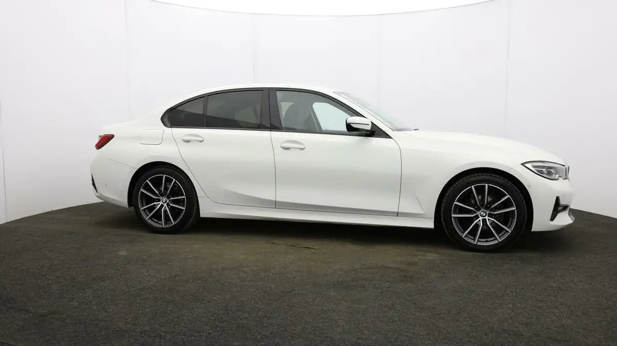 2020-bmw-3-series-20-320i-sport-saloon-4d-big-42