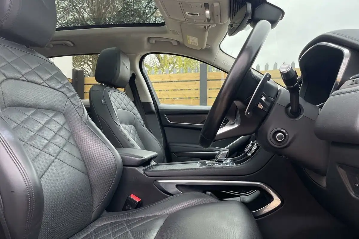 2021-jaguar-f-pace-20-d200-hse-mhev-big-24