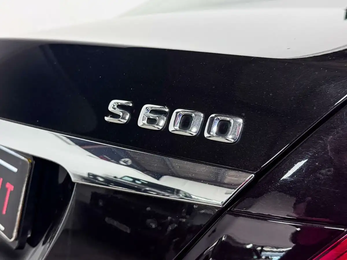 2015-mercedes-benz-s-class-60-maybach-s600-523bhp-big-23