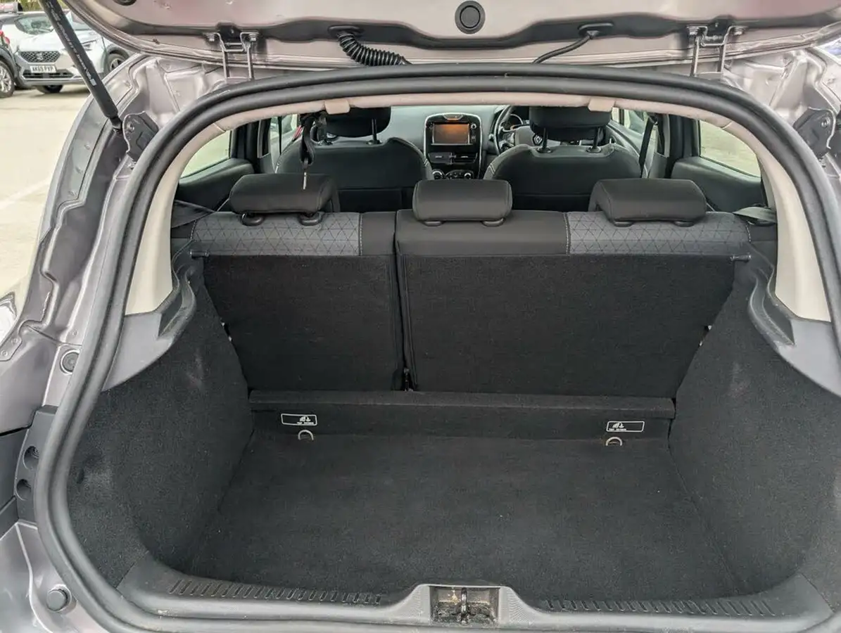 2014-renault-clio-15dci-dynamique-s-medianav-edc-auto-big-19