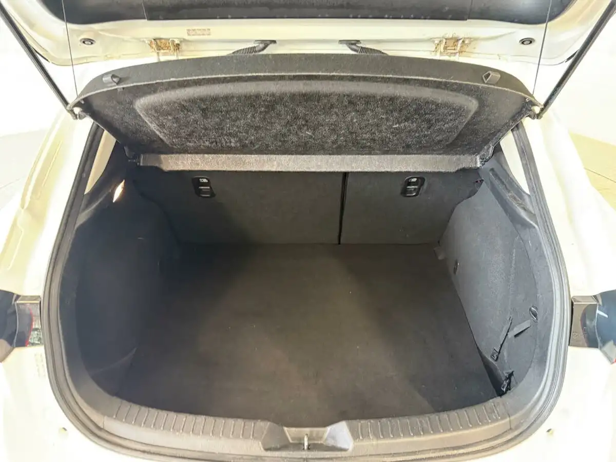 2016-mazda-mazda3-20-sport-black-big-11