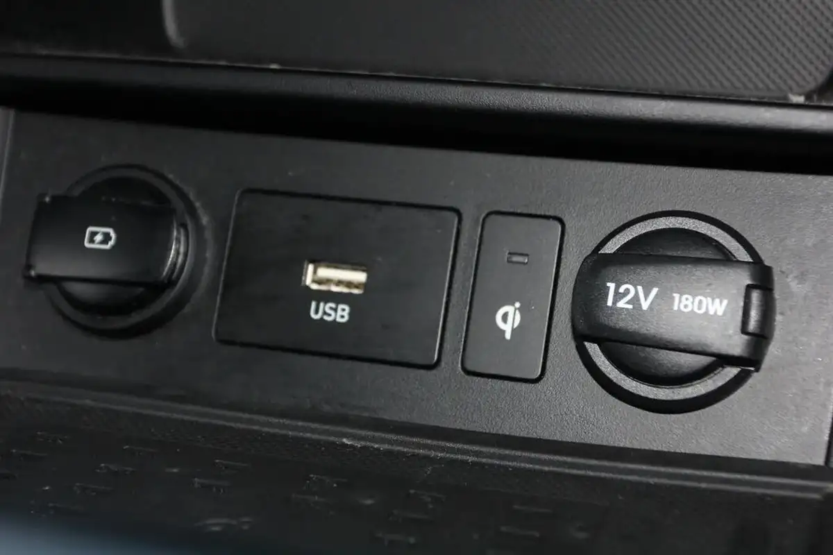 2022-hyundai-kona-10-t-gdi-premium-big-26