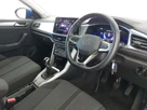 2022-volkswagen-t-roc-10-tsi-life-small-10