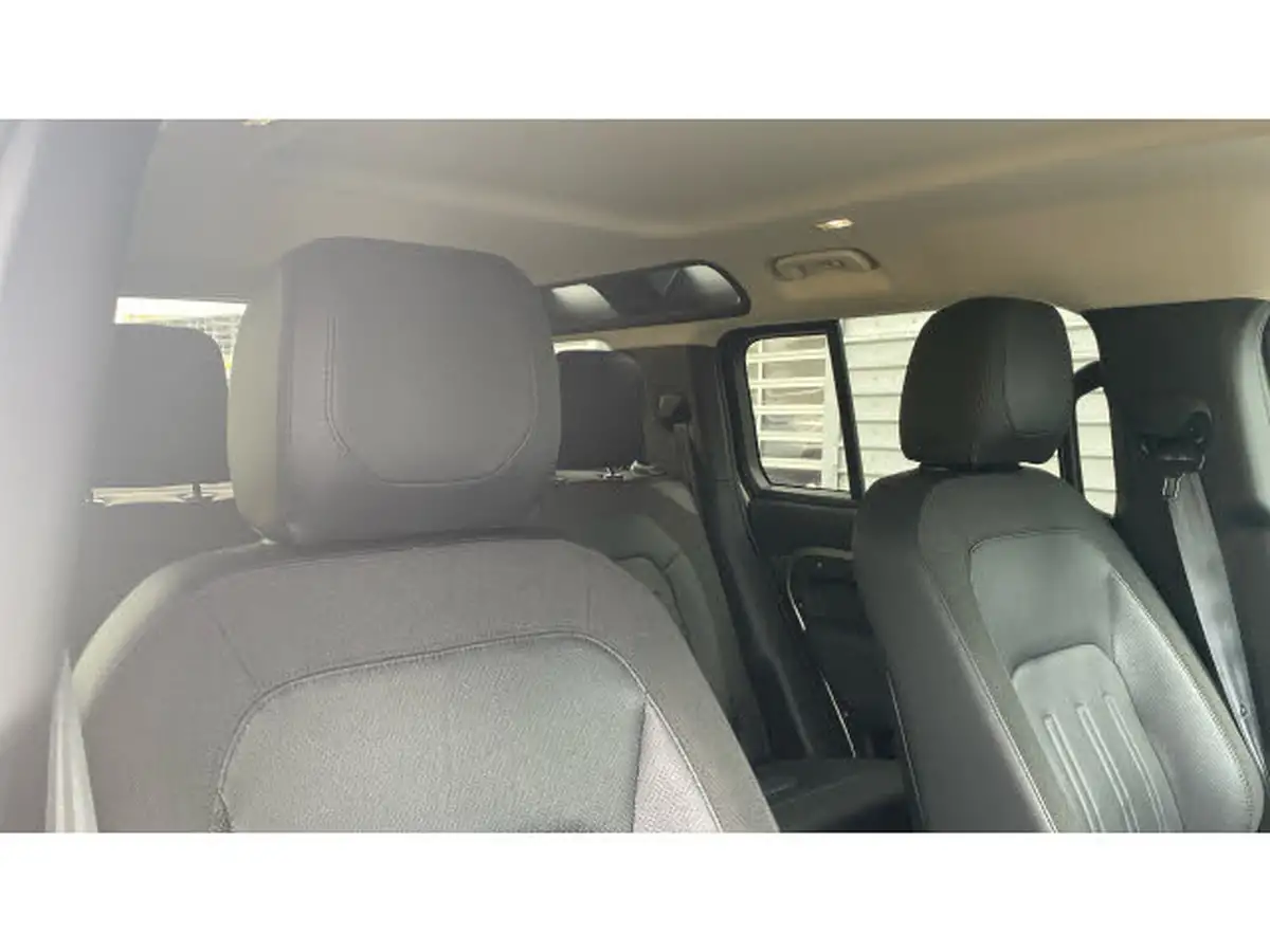 2020-land-rover-110-defender-20-d240-s-110-big-40