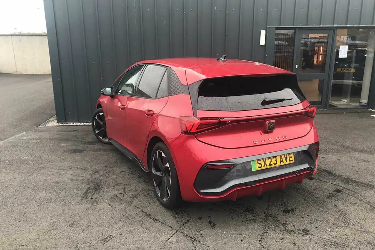 2023-cupra-born-e-v2-230ps-58kwh-e-boost-big-2