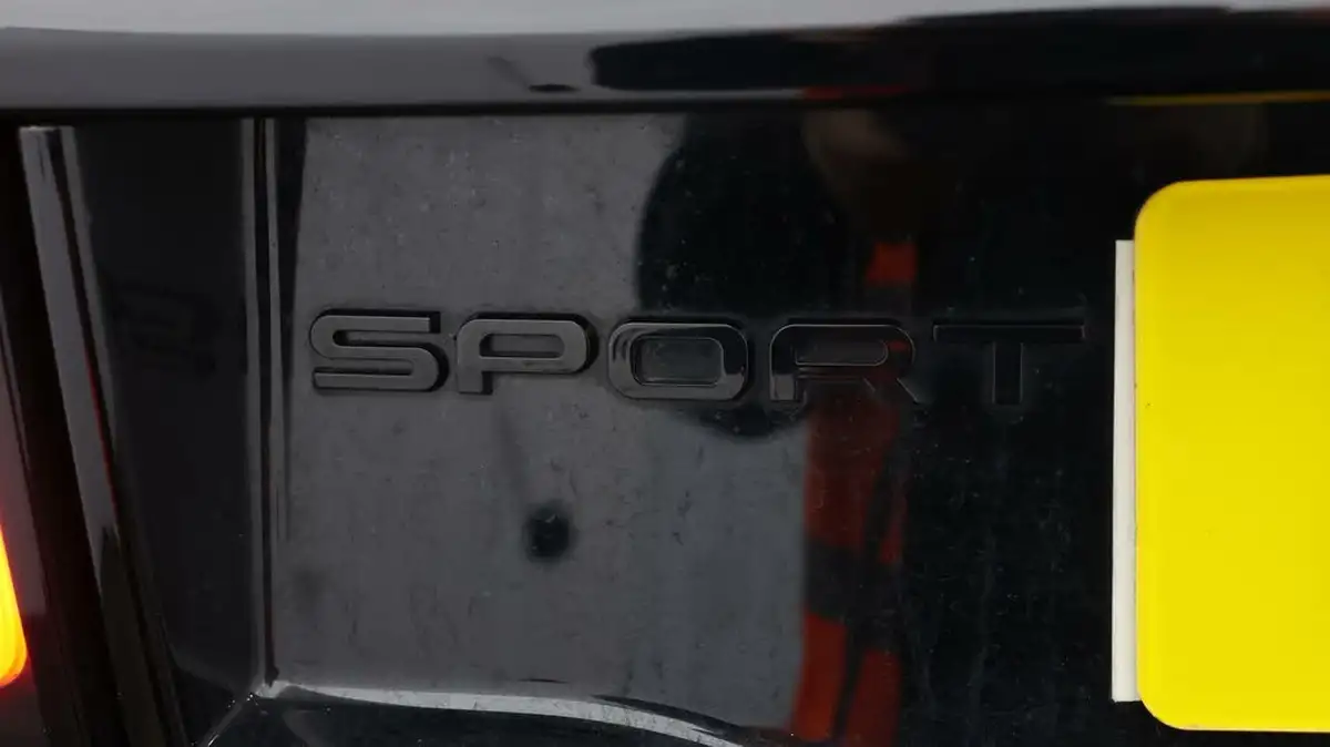 2021-land-rover-discovery-sport-20-d200-r-dynamic-s-plus-big-19