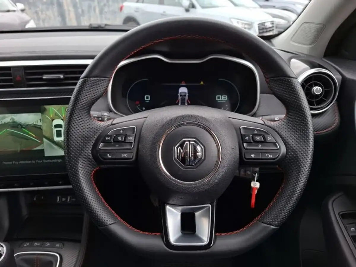 2023-mg-zs-suv-15-vti-tech-exclusive-big-11