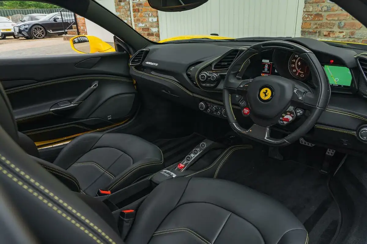 2018-ferrari-488-39-488-gtb-big-2