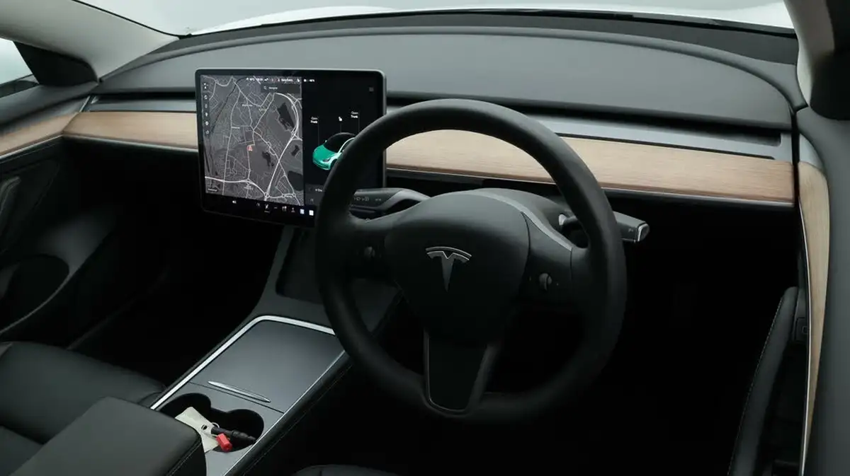 2021-tesla-model-3-e-standard-plus-big-9