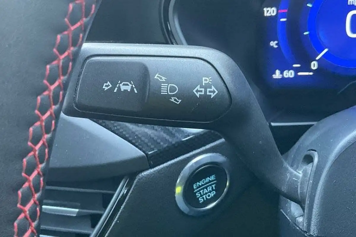 2022-ford-focus-big-13