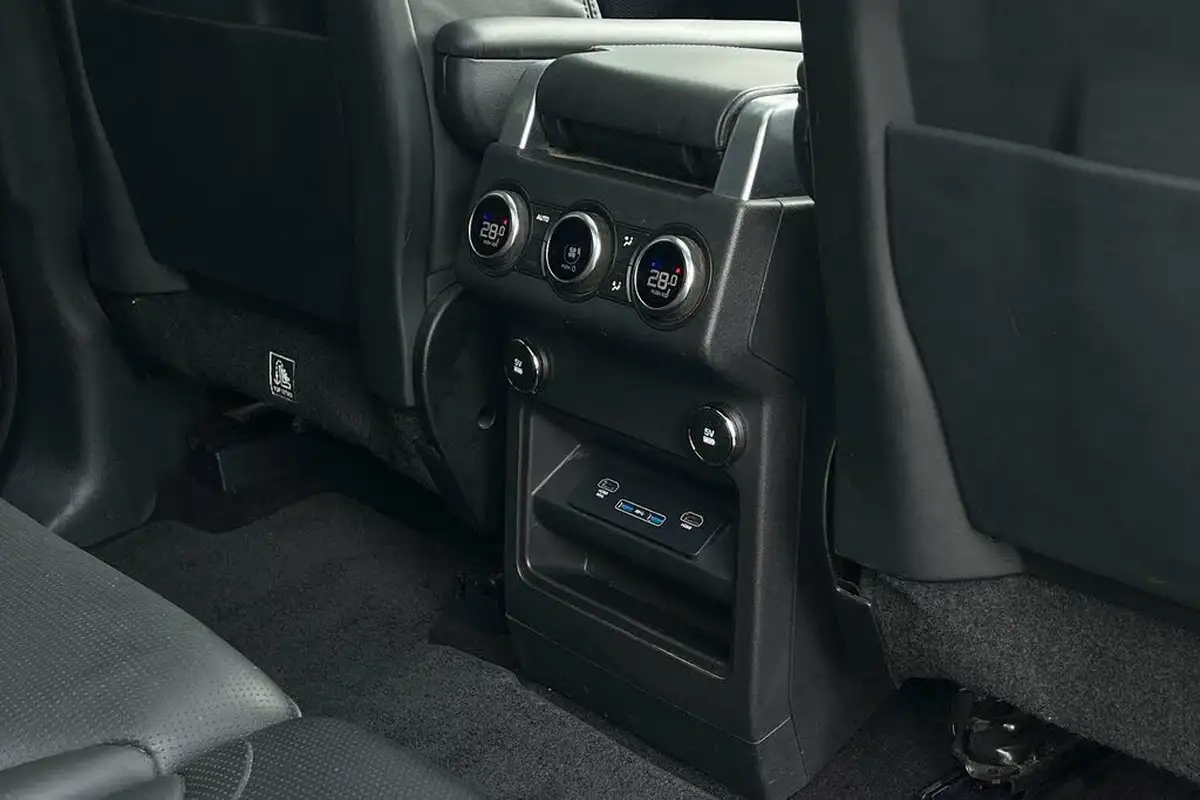 2020-land-rover-discovery-30-sd6-hse-luxury-big-42