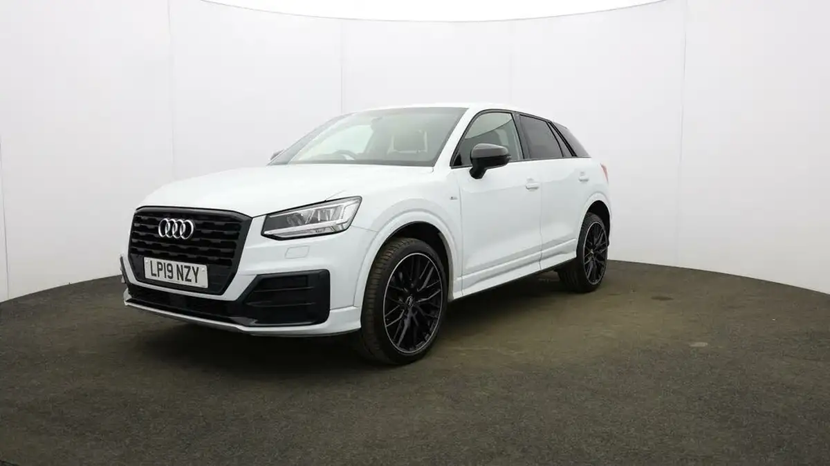 2019-audi-q2-15-35-tfsi-black-edition-cod-s-tronic-big-2