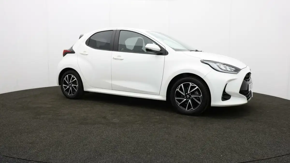 2022-toyota-yaris-15-vvt-i-design-big-37