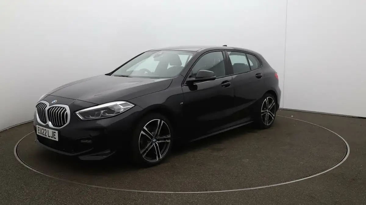 2022-bmw-1-series-15-118i-m-sport-lcp-big-3
