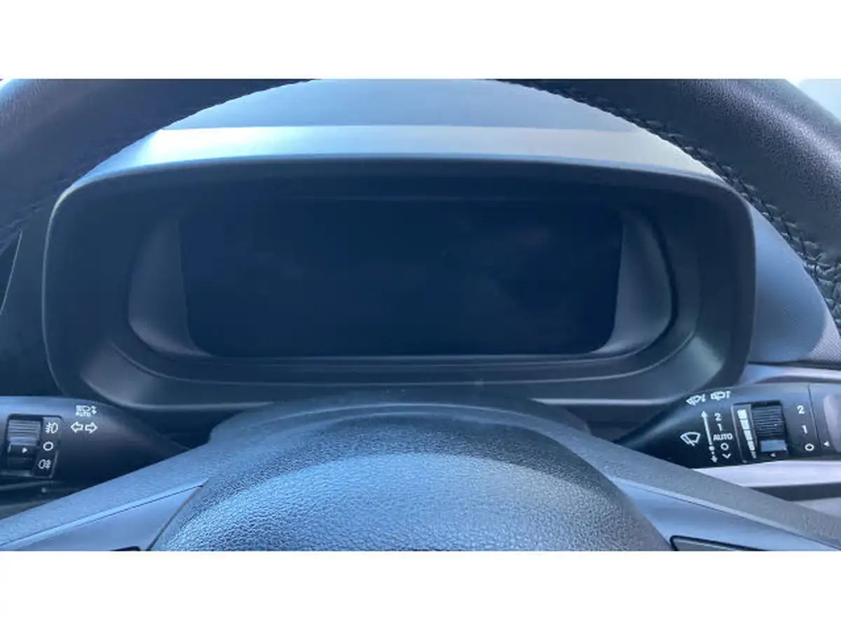2022-hyundai-i20-10-t-gdi-premium-eclutch-imt-big-17
