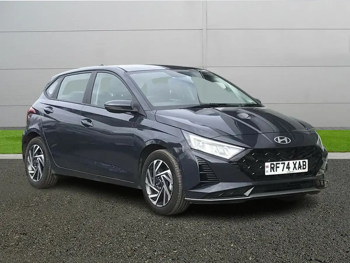 2025-hyundai-i20-10-t-gdi-advance-dct-big-0