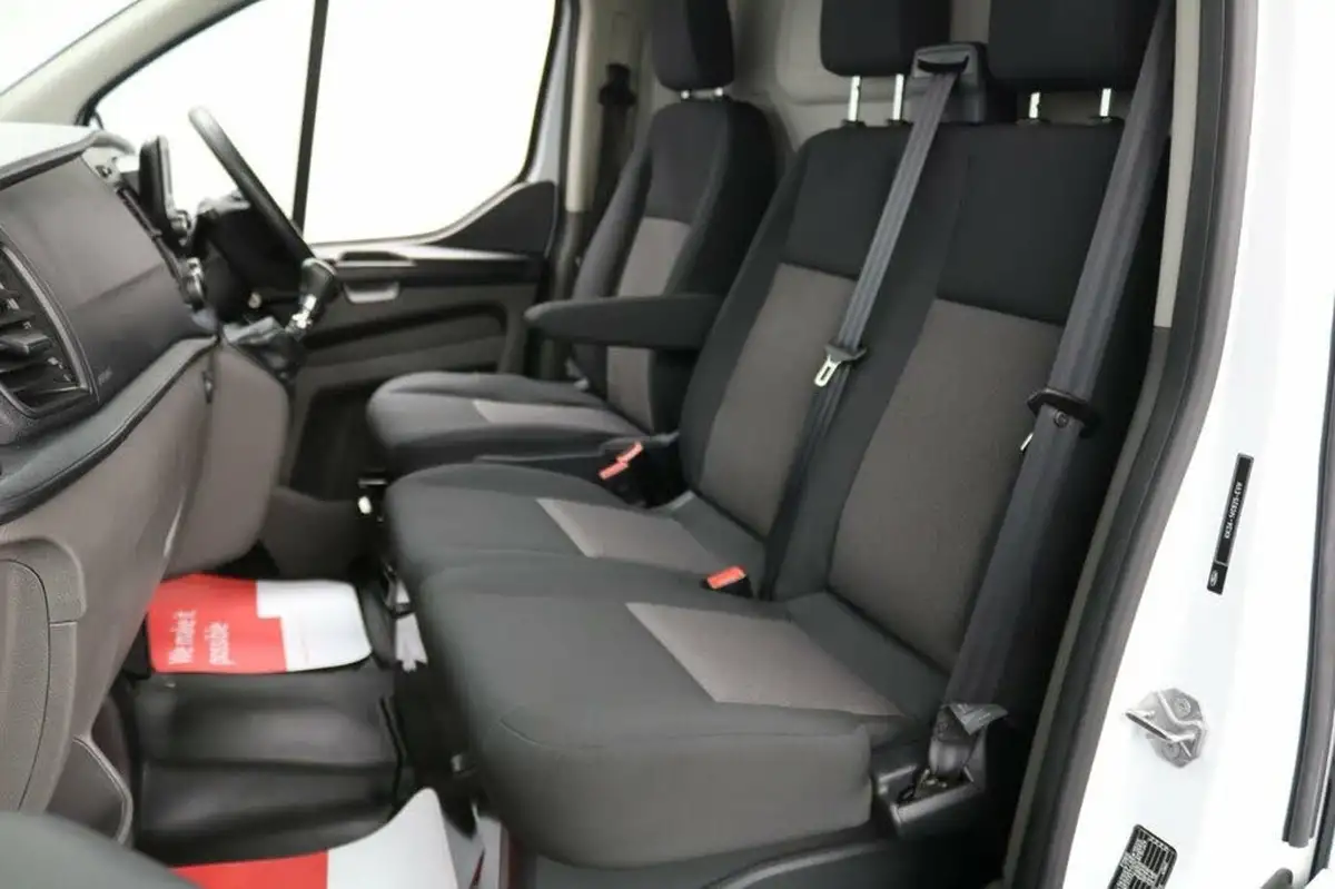2020-ford-transit-custom-20tdci-280-l1h1-leader-105pseu6dt-panel-van-big-18