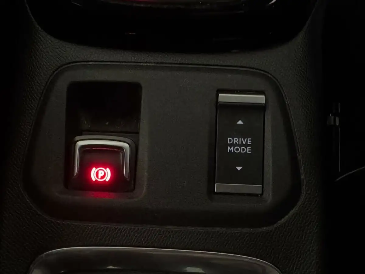 2022-vauxhall-corsa-e-sri-premium-big-28