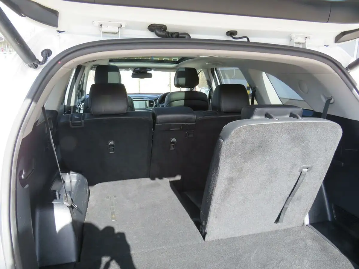 2017-kia-sorento-22-crdi-kx-3-big-16