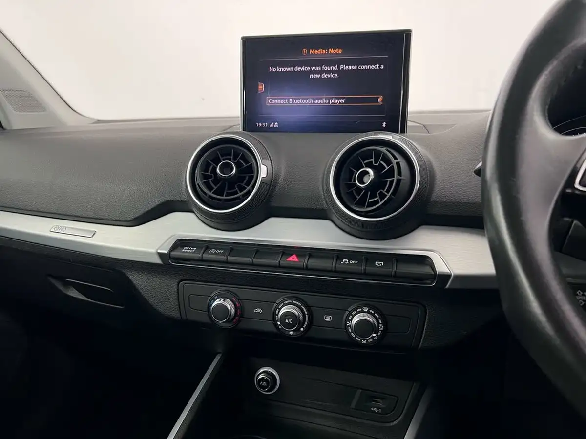 2019-audi-q2-15-35-tfsi-sport-cod-big-31