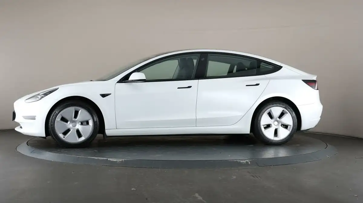 2021-tesla-model-3-e-long-range-4x4-big-31