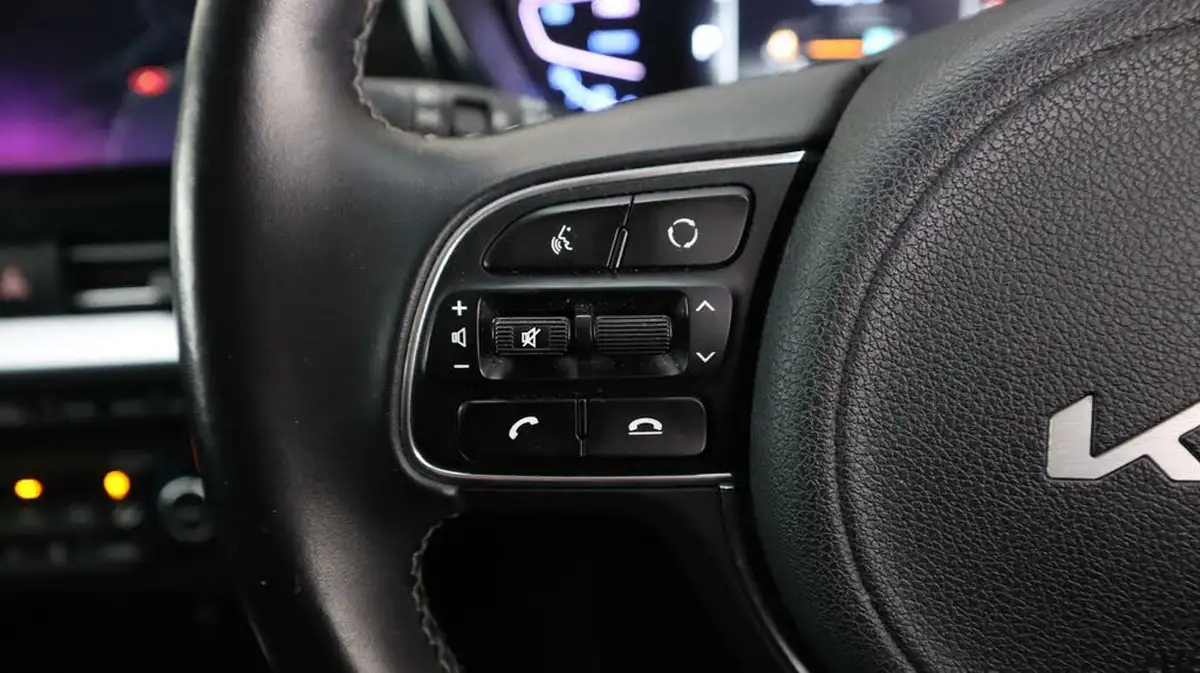 2022-kia-niro-16-gdi-3-156kwh-big-21