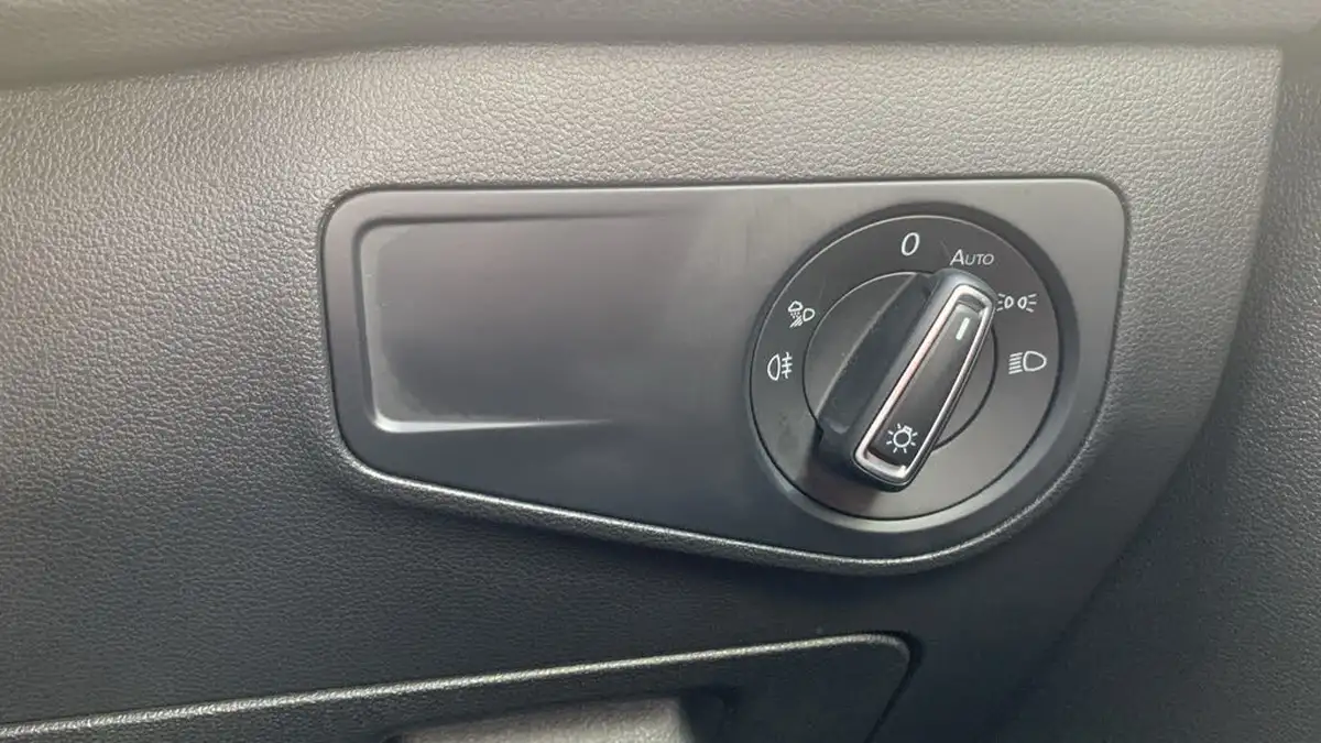 2022-volkswagen-tiguan-15-tsi-elegance-big-33
