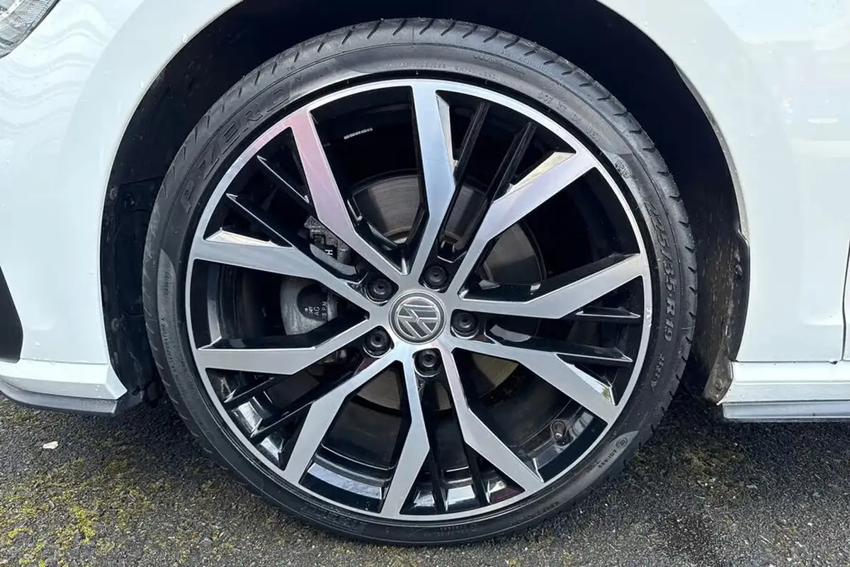 2019-volkswagen-golf-20tdi-gtd-blueline-hatchback-5d-dsg-big-9