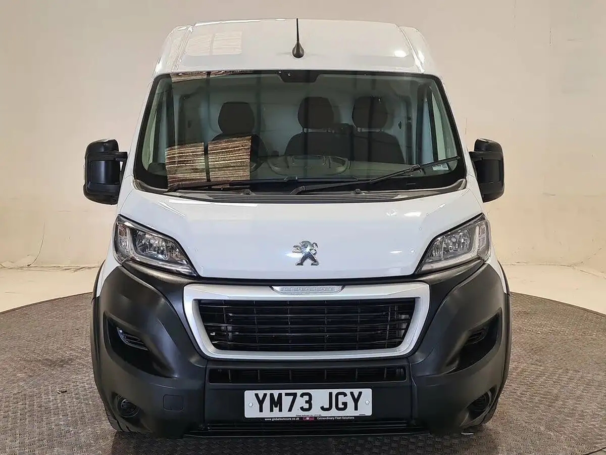 2023-peugeot-boxer-22-bluehdi-professional-premium-435-l4h2-big-11