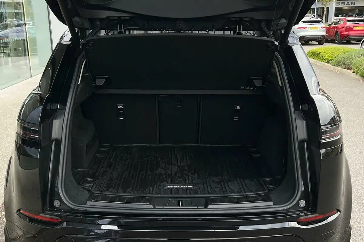 2024-land-rover-range-rover-evoque-15-p270e-dynamic-hse-big-24