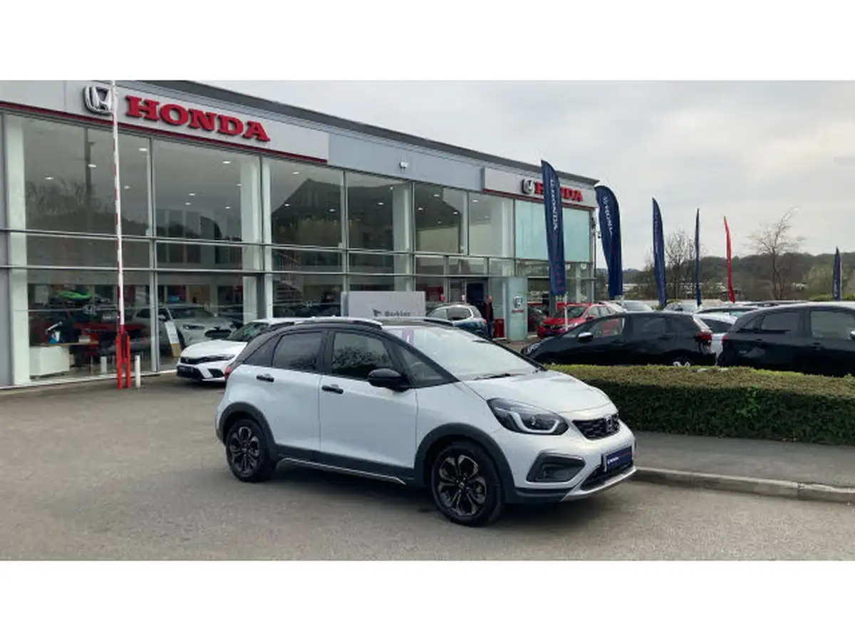 2023-honda-jazz-15-i-mmd-crosstar-advance-big-44