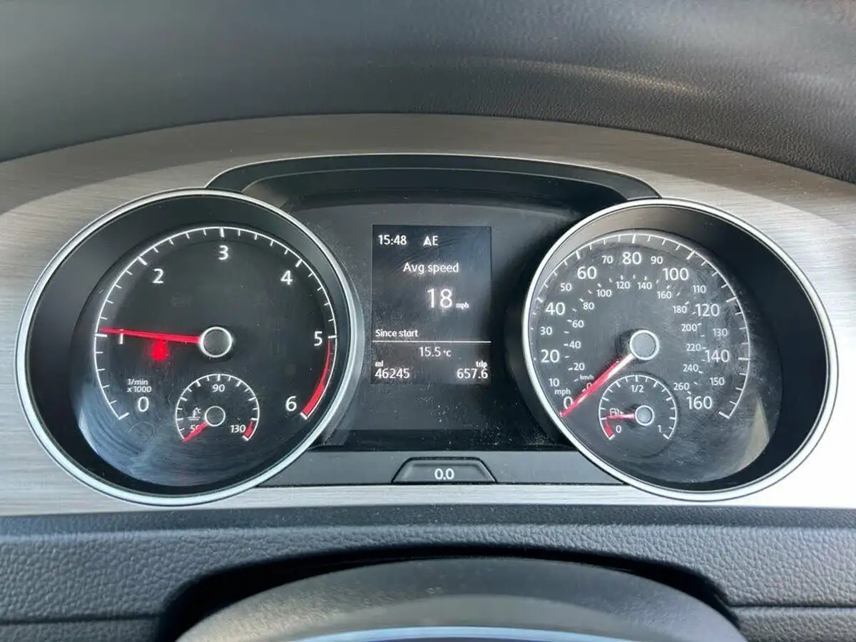 2016-volkswagen-golf-16tdi-match-edition-hatchback-5d-big-11
