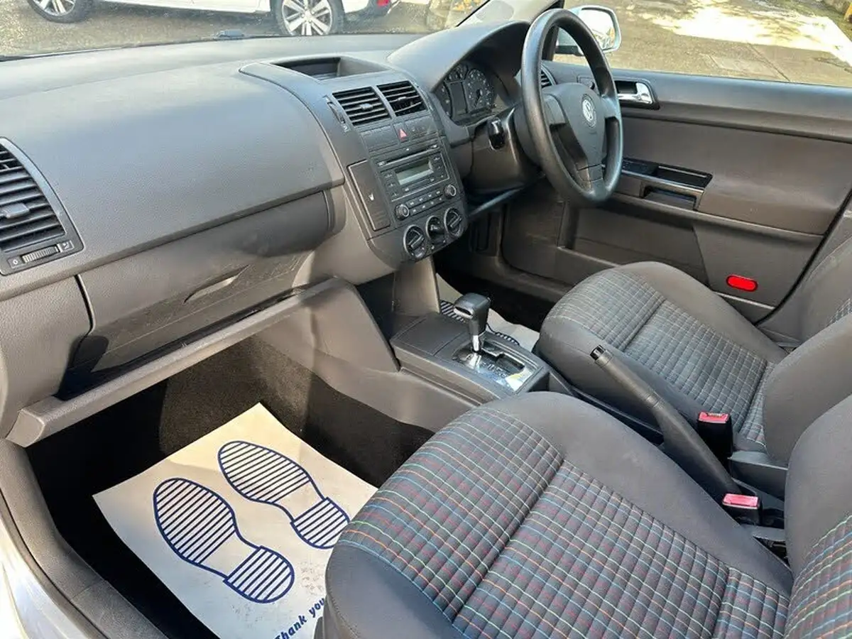 2008-volkswagen-polo-14-s-5d-auto-big-15