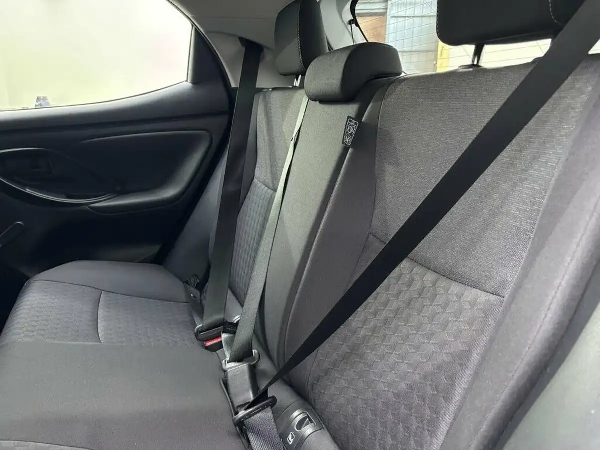 2022-toyota-yaris-15-vvt-i-icon-big-22