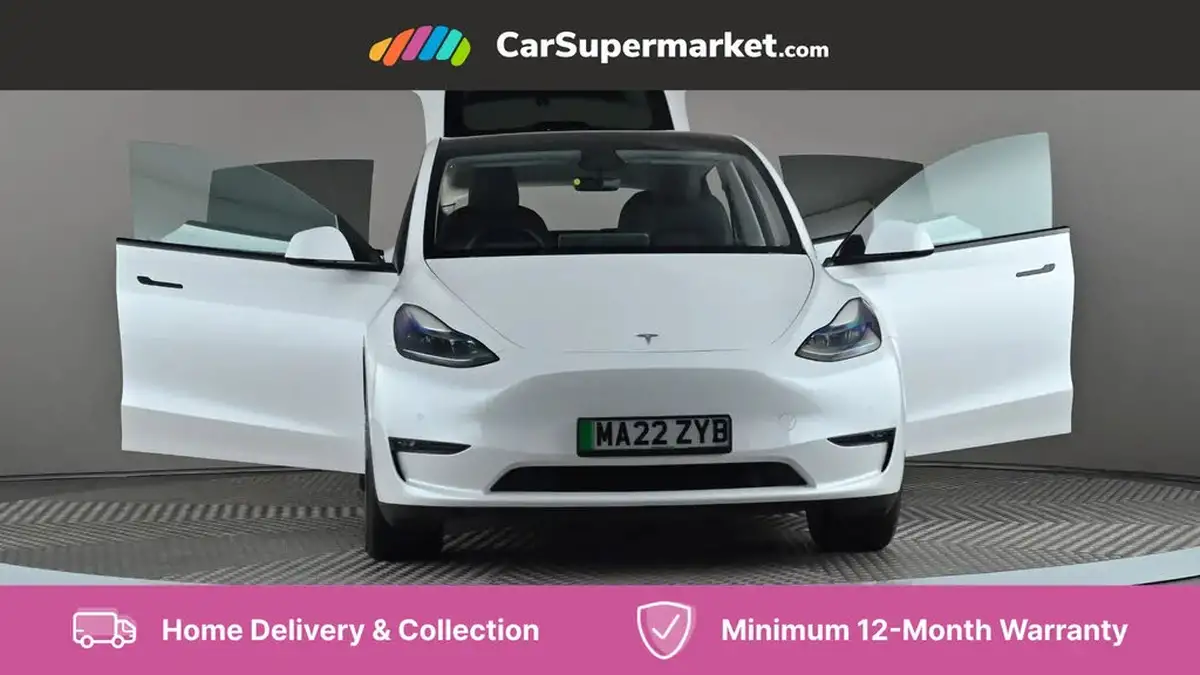 2022-tesla-model-y-e-long-range-big-7