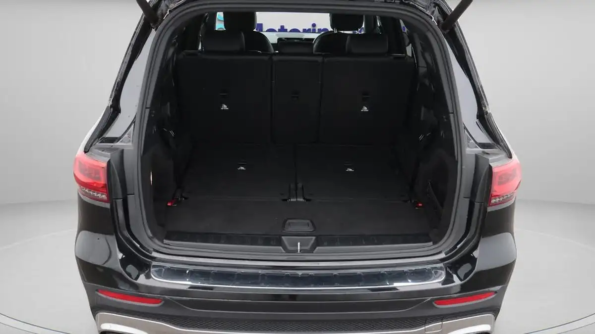 2021-mercedes-benz-glb-class-13-glb200-amg-line-8g-tronic-big-17