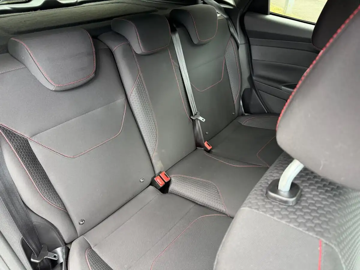 2017-ford-focus-15tdci-st-line-hatchback-big-13