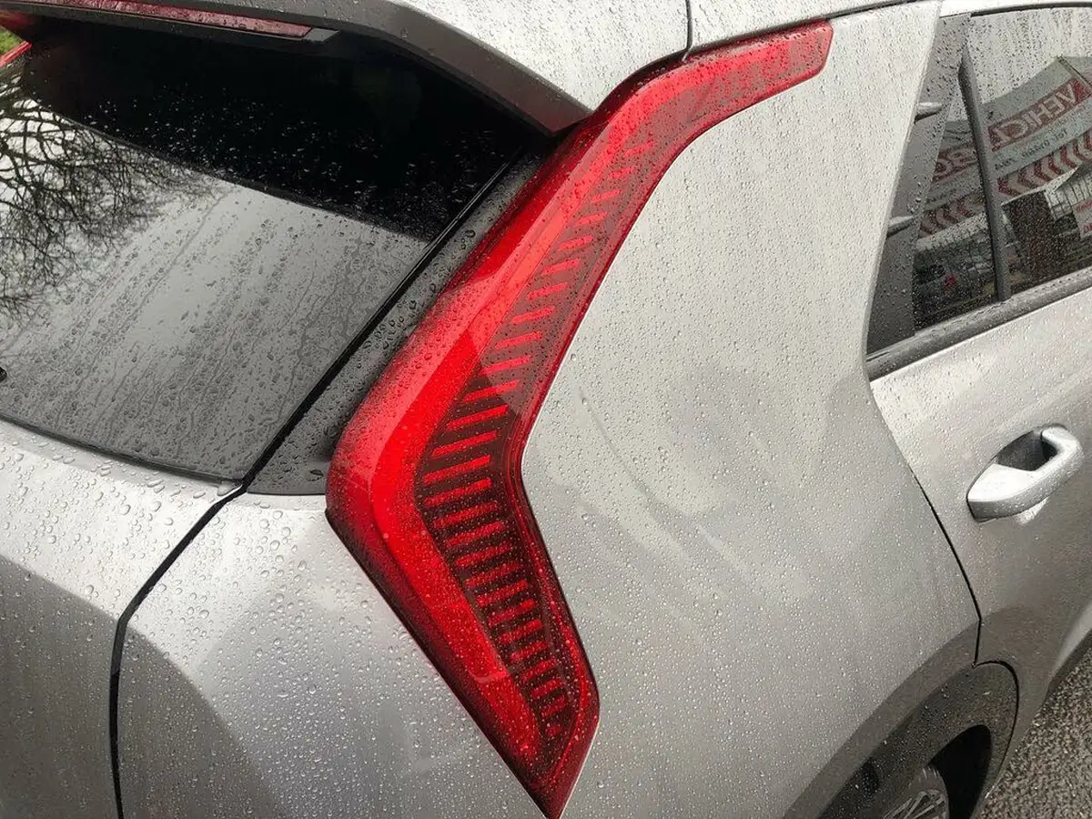 2024-kia-niro-ev-e-3-big-20