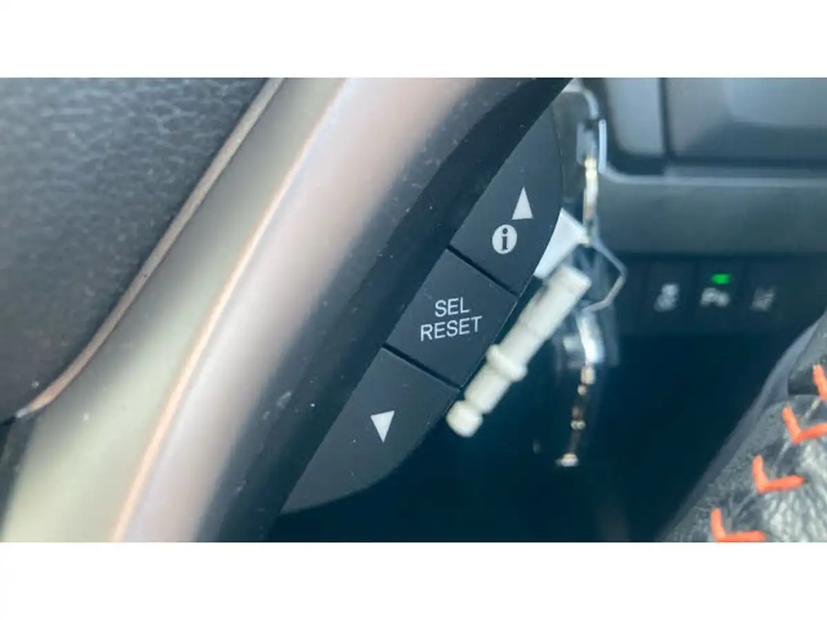 2019-honda-jazz-15-i-vtec-sport-navi-big-14