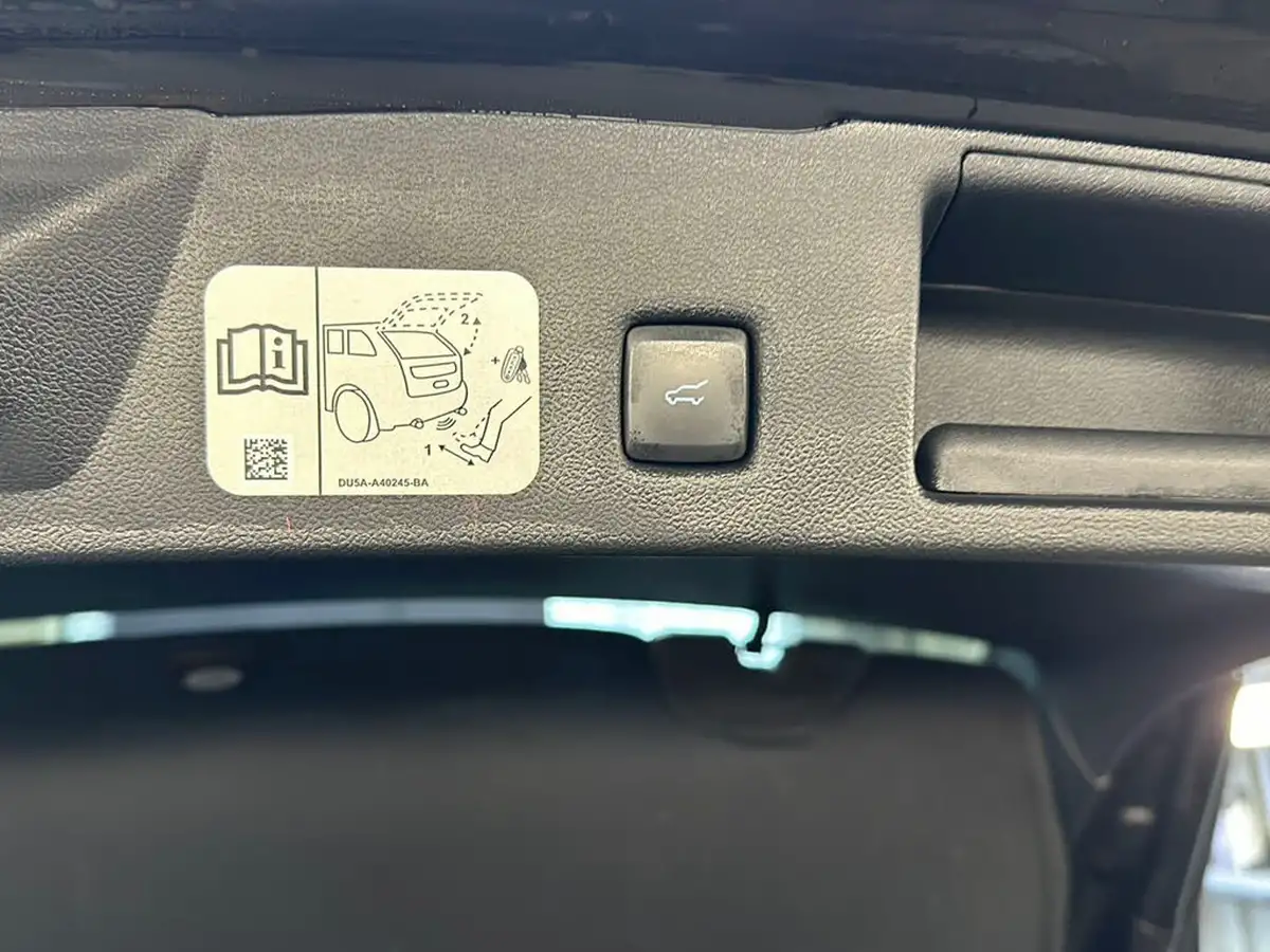 2021-ford-kuga-25t-vignale-225ps-phev-big-30