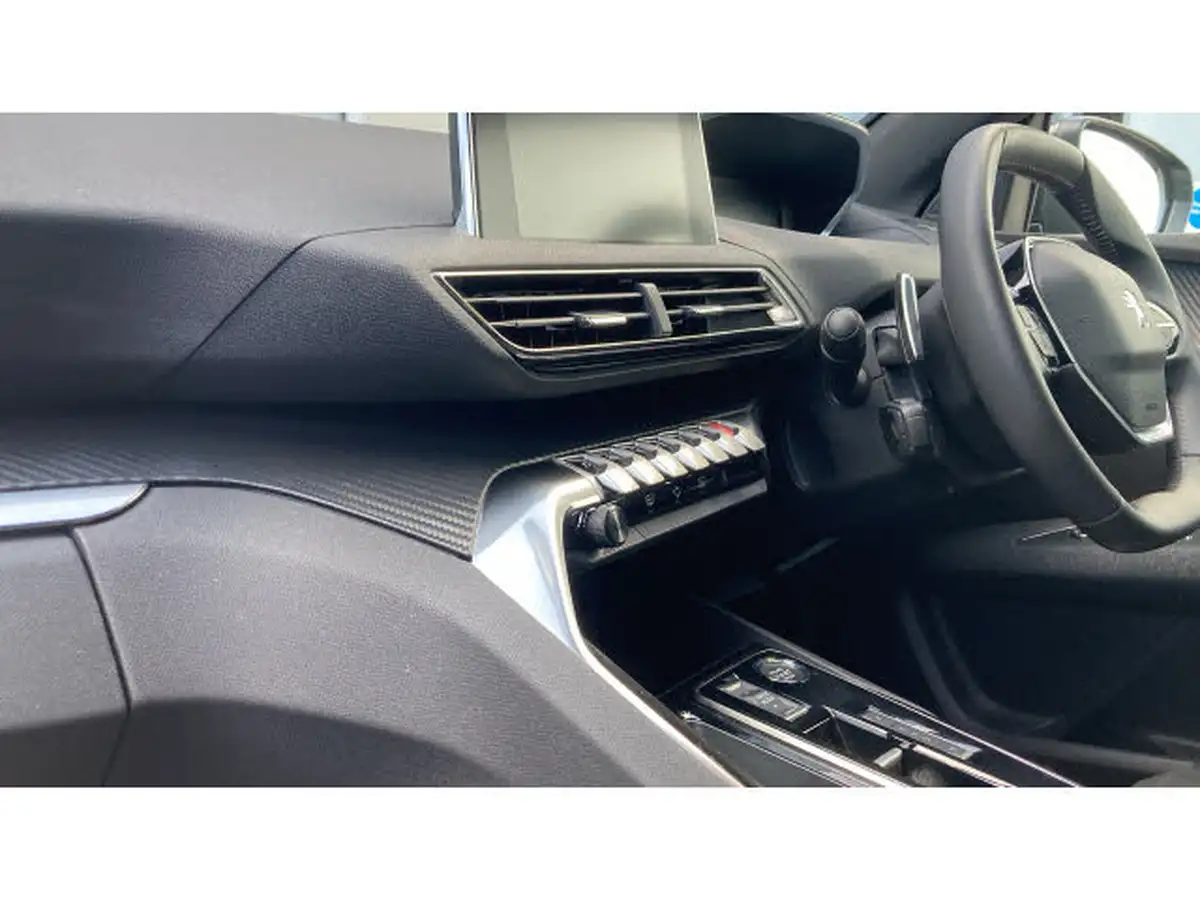 2023-peugeot-3008-suv-12-puretech-active-premium-eat8-big-17