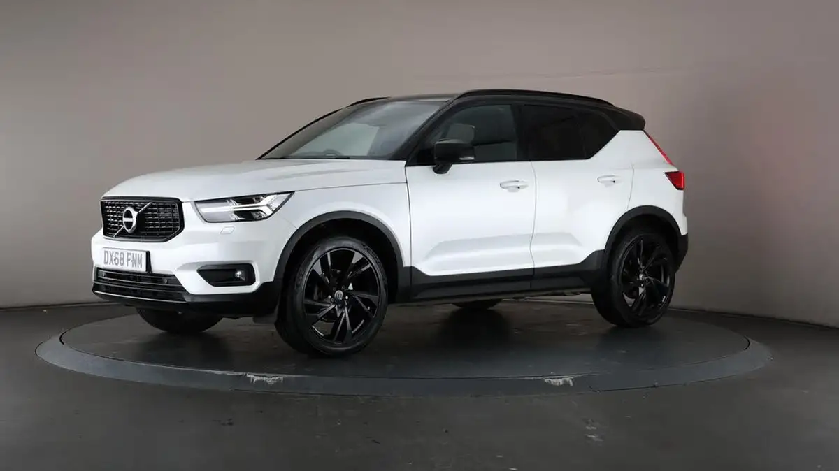 2018-volvo-xc40-15-t3-r-design-pro-big-43