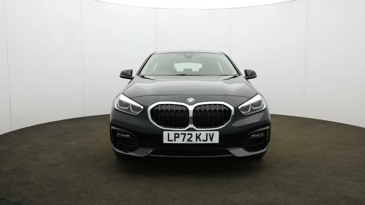 2022-bmw-1-series-15-118i-sport-dct-big-42