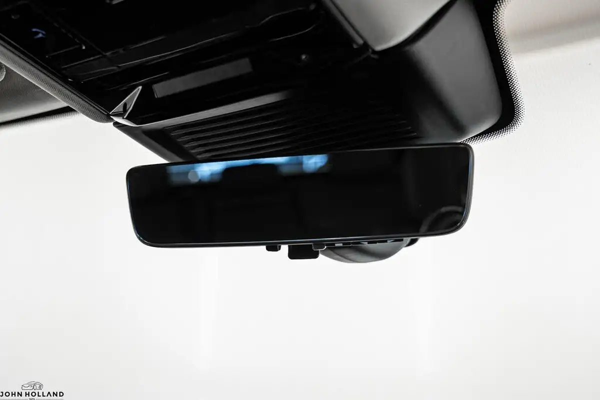 2024-land-rover-range-rover-30-d350-hse-big-30