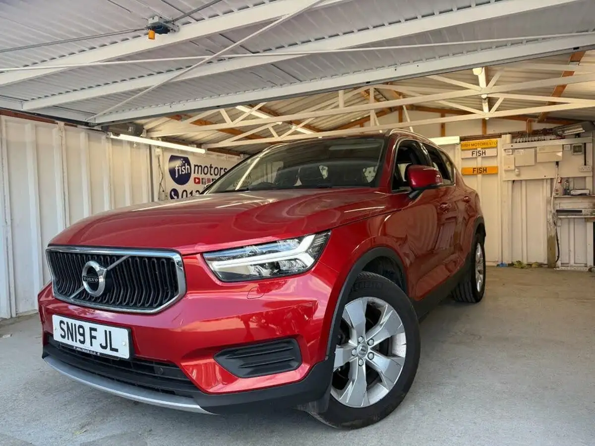 2019-volvo-xc40-15-t3-momentum-163bhp-big-10