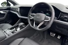 2025-volkswagen-touareg-30tdi-black-edition-286ps-small-13