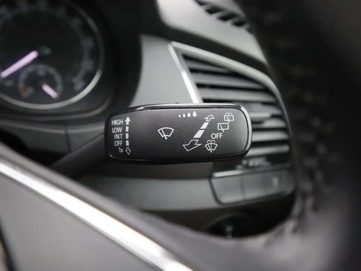 2021-skoda-fabia-10-mpi-se-big-33