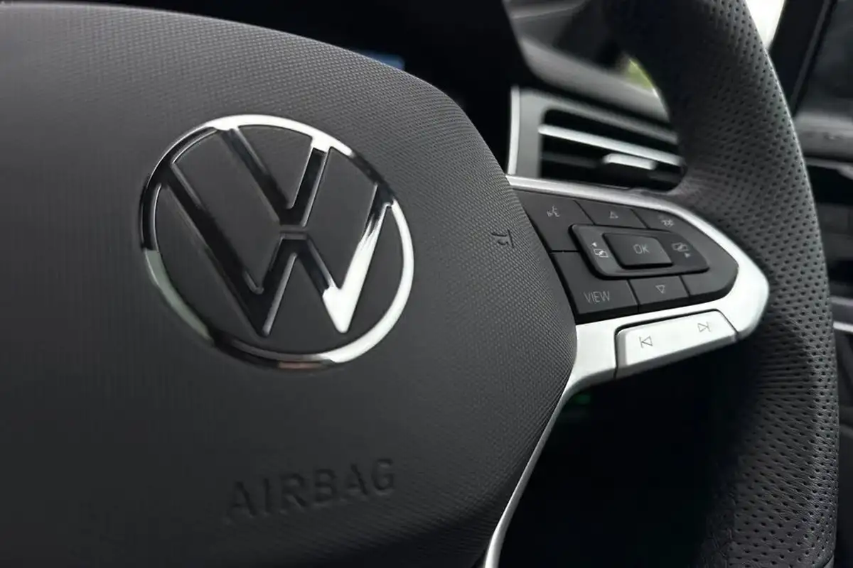 2025-volkswagen-touareg-30tdi-black-edition-286ps-big-24