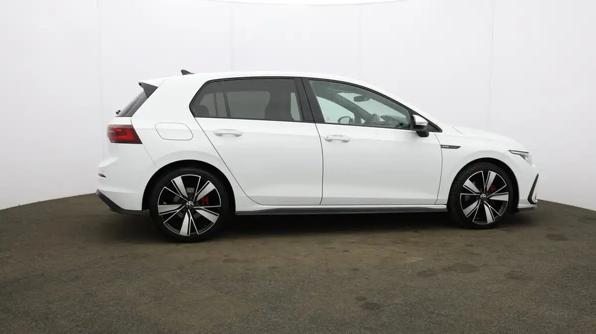 2023-volkswagen-golf-20tdi-gtd-big-46